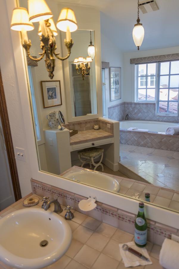 Chateau Du Sureau Hotel 5*